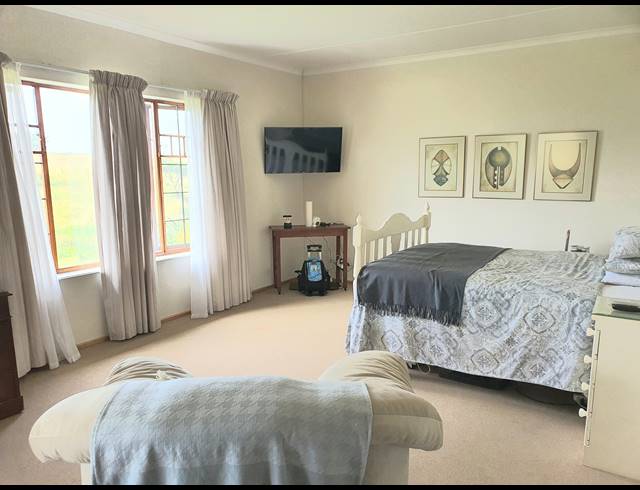 4 BEDROOM FREESTANDING SOLD IN AMBER LEE